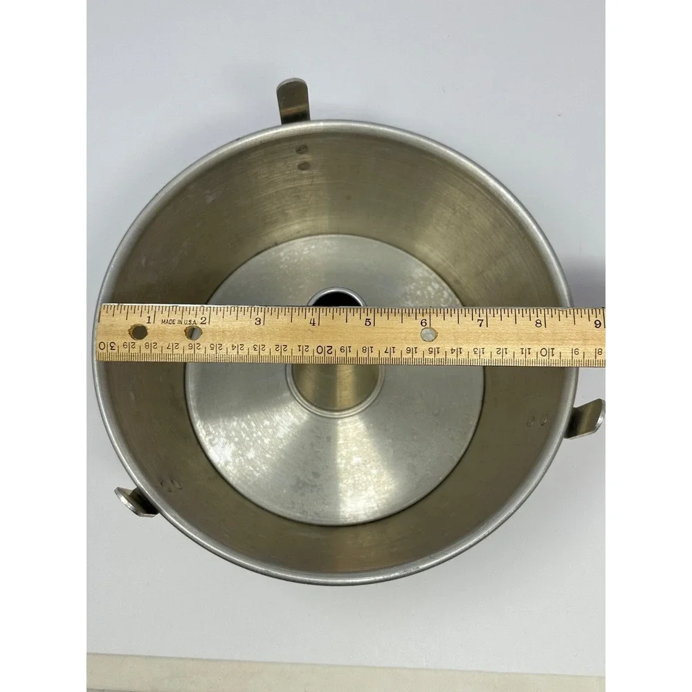 Vintage MIRRO Angel Food Cake/Tube Pan 9